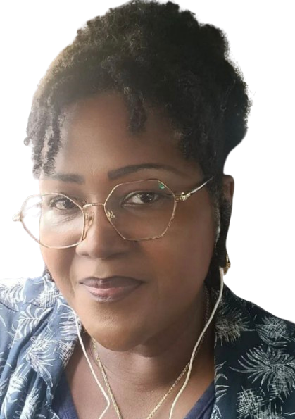 Nath, ambassadrice et cliente fidèle de Guadeloupe, partageant son expérience au sein du programme de solidarité Atomy.